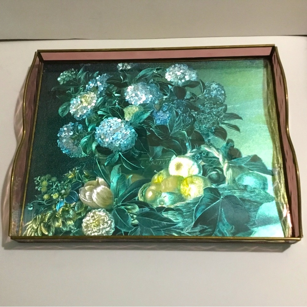Stunning!💖Vintage pink stained glass vanity tray💖